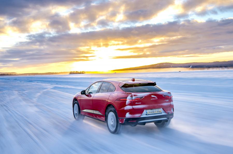  Jaguar I-Pace EV400 AWD HSE 2018 года  (WW) (фото 108 из 114)